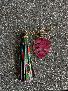 ⭐️Brahmin Utopia Palm Leaf Tassel Keychain
